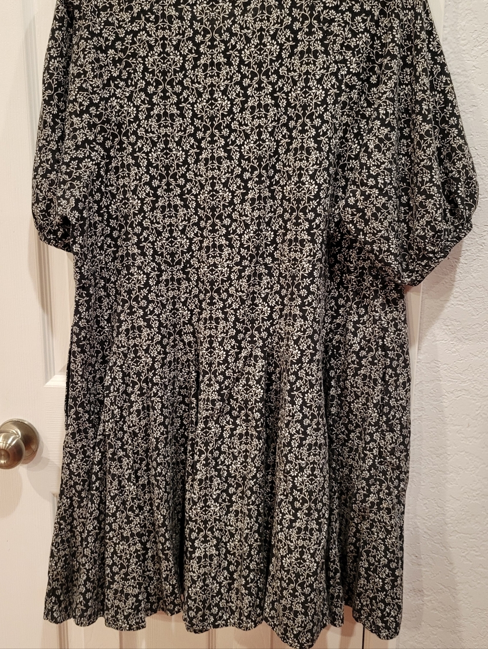 Universal Thread Black Floral V-Neck Bell Sleeve Mini Dress - Picture 3 of 8